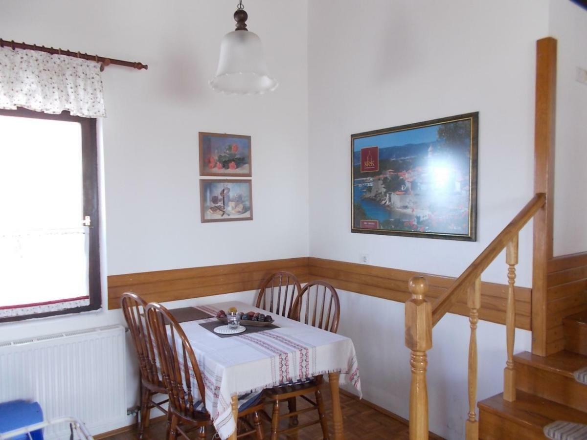 Krk Apartmani Pepina Pinezići Eksteriør bilde
