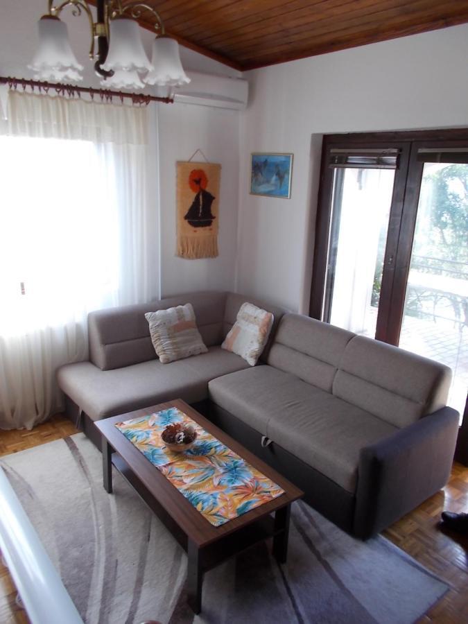 Krk Apartmani Pepina Pinezići Eksteriør bilde